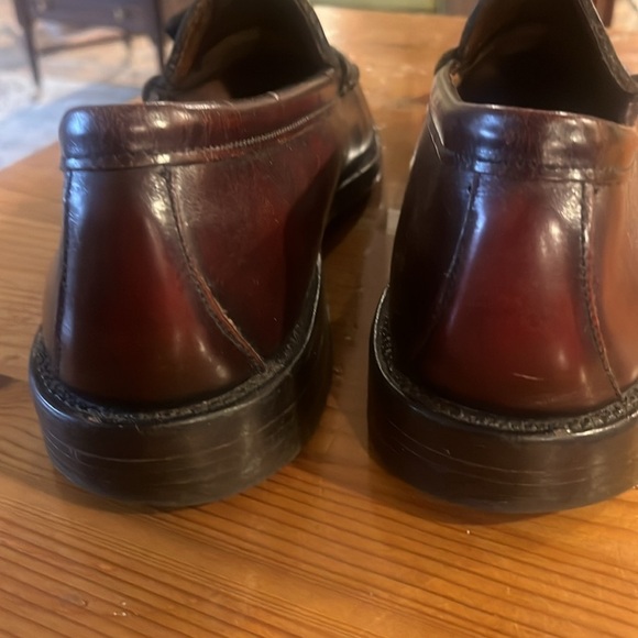 VTG HANOVER Men's leather Burgundy Tassel Loafers Slip Ons Size 11 D/B USA - Picture 4 of 12